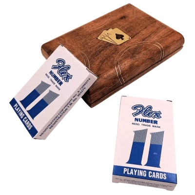 Dwie Talie Kart do Gry - Elegancki Zestaw w Drewnianym Pudełku