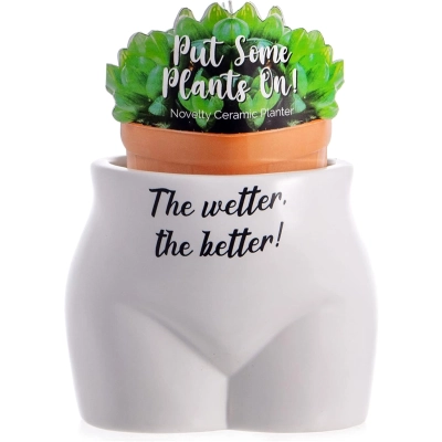 Doniczka w kształcie Kobiecej Sylwetki z napisem „The wetter, the better!”