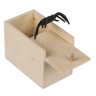 Wyskakujący Pająk z Drewnianego Pudełka - Psikus na Halloween